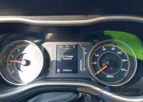 2015 Jeep Cherokee North из США, поврежденный, VIN 1C4PJLCS6FW689686